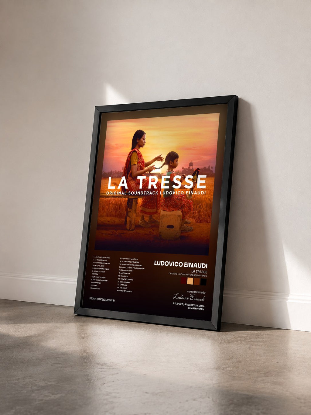 #noir Tableau de l'album La Tresse (Original Motion Picture Soundtrack) de Ludovico Einaudi vu de trois quarts, cadre noir