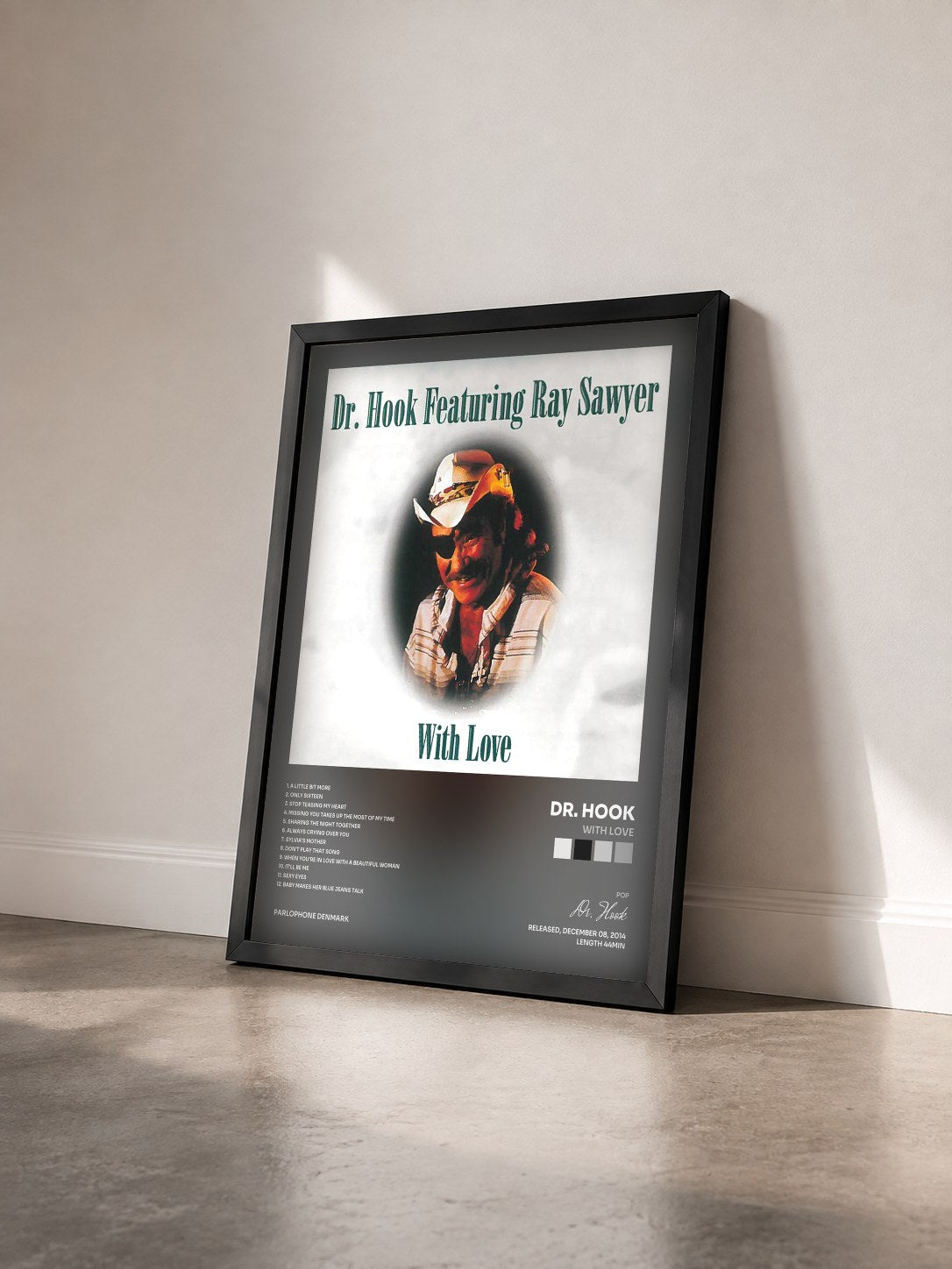 #noir Tableau de l'album With Love de Dr. Hook vu de trois quarts, cadre noir