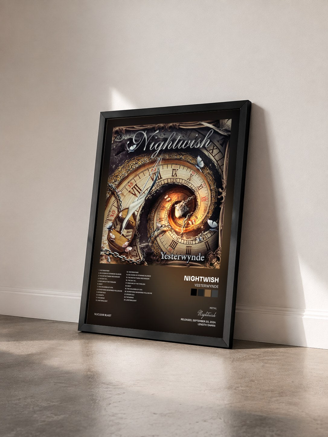 #noir Tableau de l'album Yesterwynde de Nightwish vu de trois quarts, cadre noir