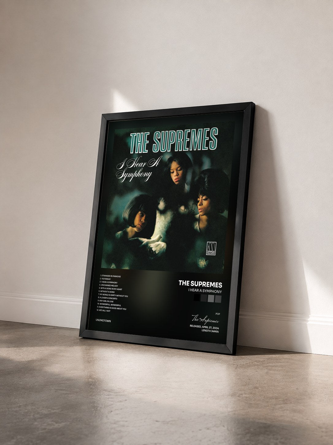 #noir Tableau de l'album I Hear A Symphony de The Supremes vu de trois quarts, cadre noir