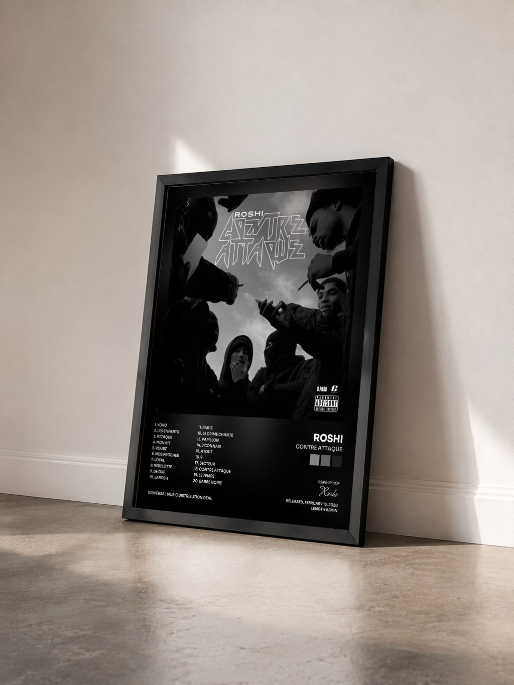 #noir Tableau de l'album Contre Attaque de Roshi vu de trois quarts, cadre noir