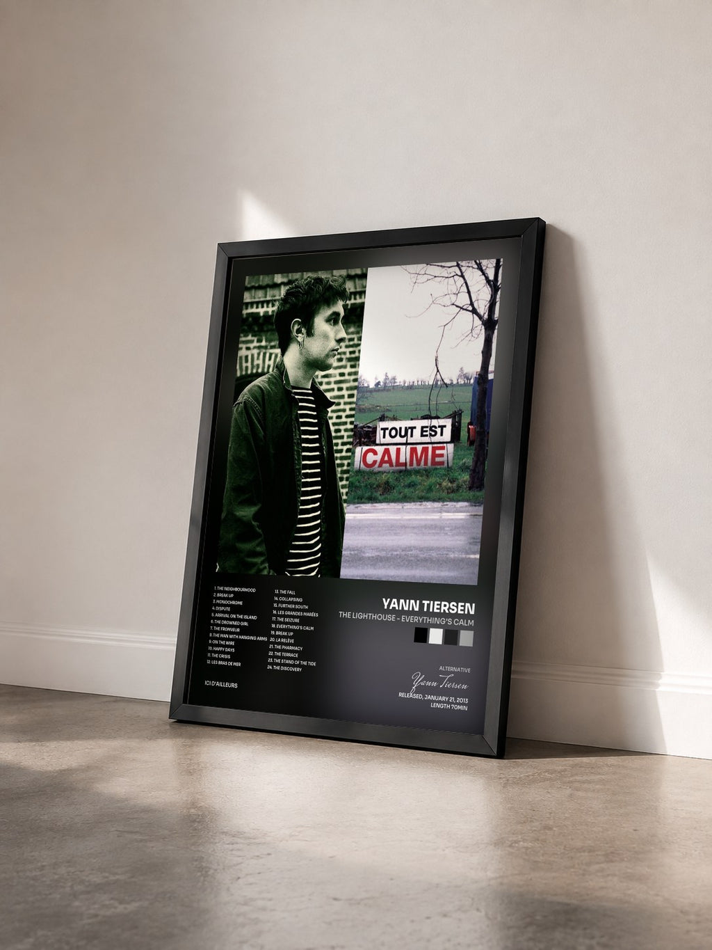 #noir Tableau de l'album The Lighthouse - Everything's Calm de Yann Tiersen vu de trois quarts, cadre noir