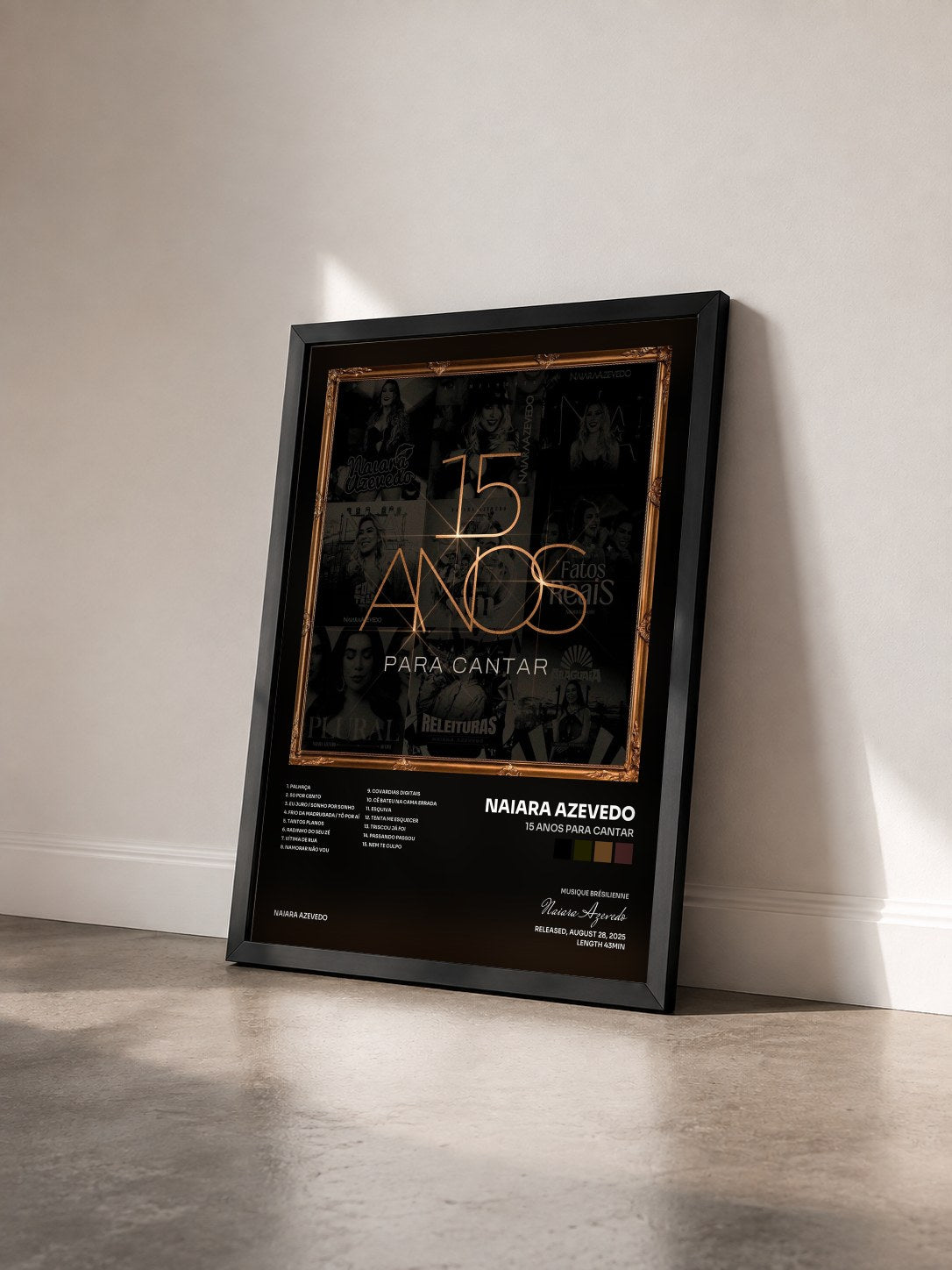 #noir Tableau de l'album 15 Anos Para Cantar de Naiara Azevedo vu de trois quarts, cadre noir
