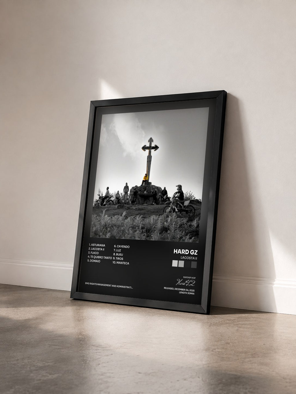 #noir Tableau de l'album LACOSTA II de Hard GZ vu de trois quarts, cadre noir