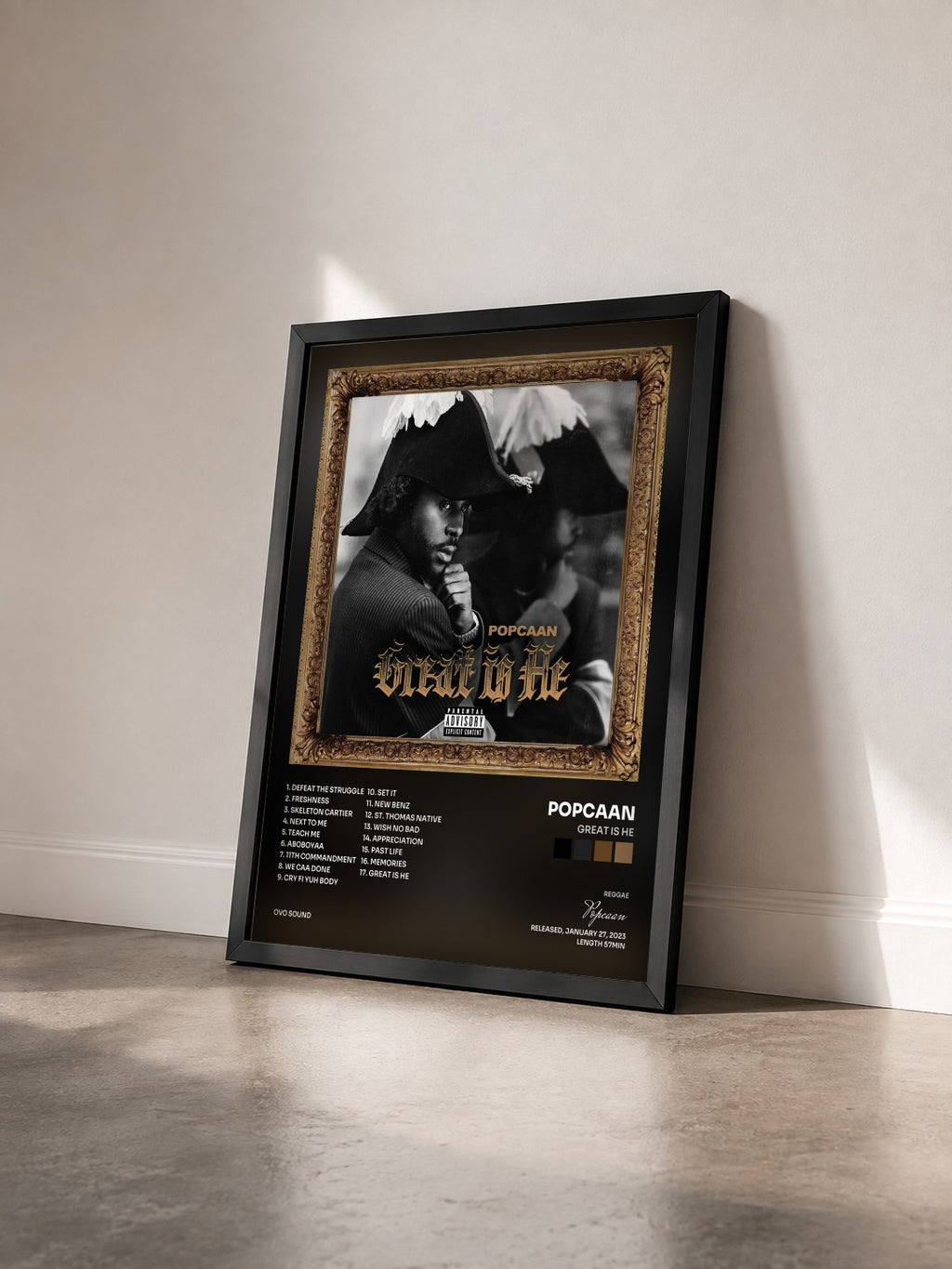 #noir Tableau de l'album Great Is He de Popcaan vu de trois quarts, cadre noir