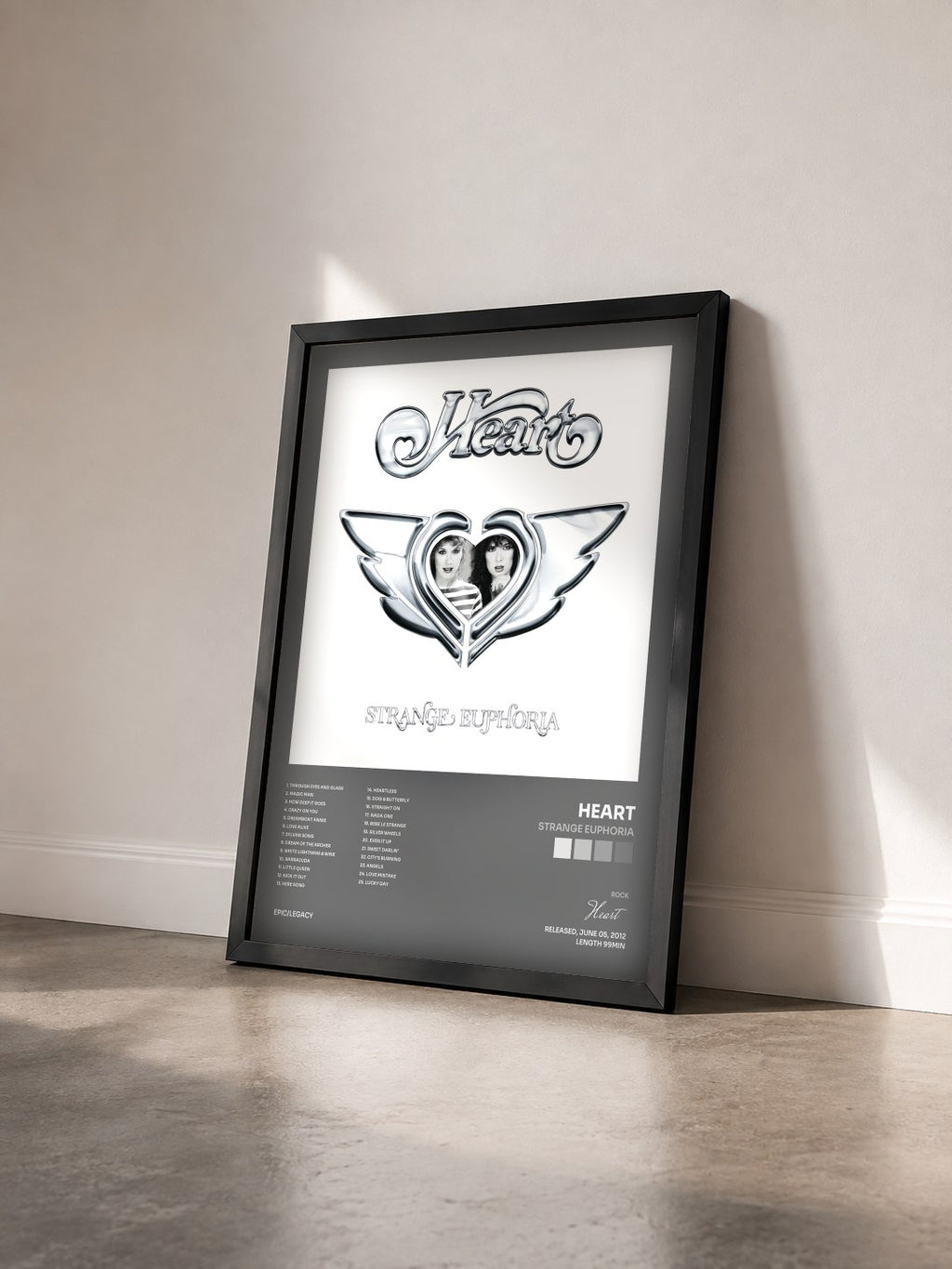 #noir Tableau de l'album Strange Euphoria de Heart vu de trois quarts, cadre noir