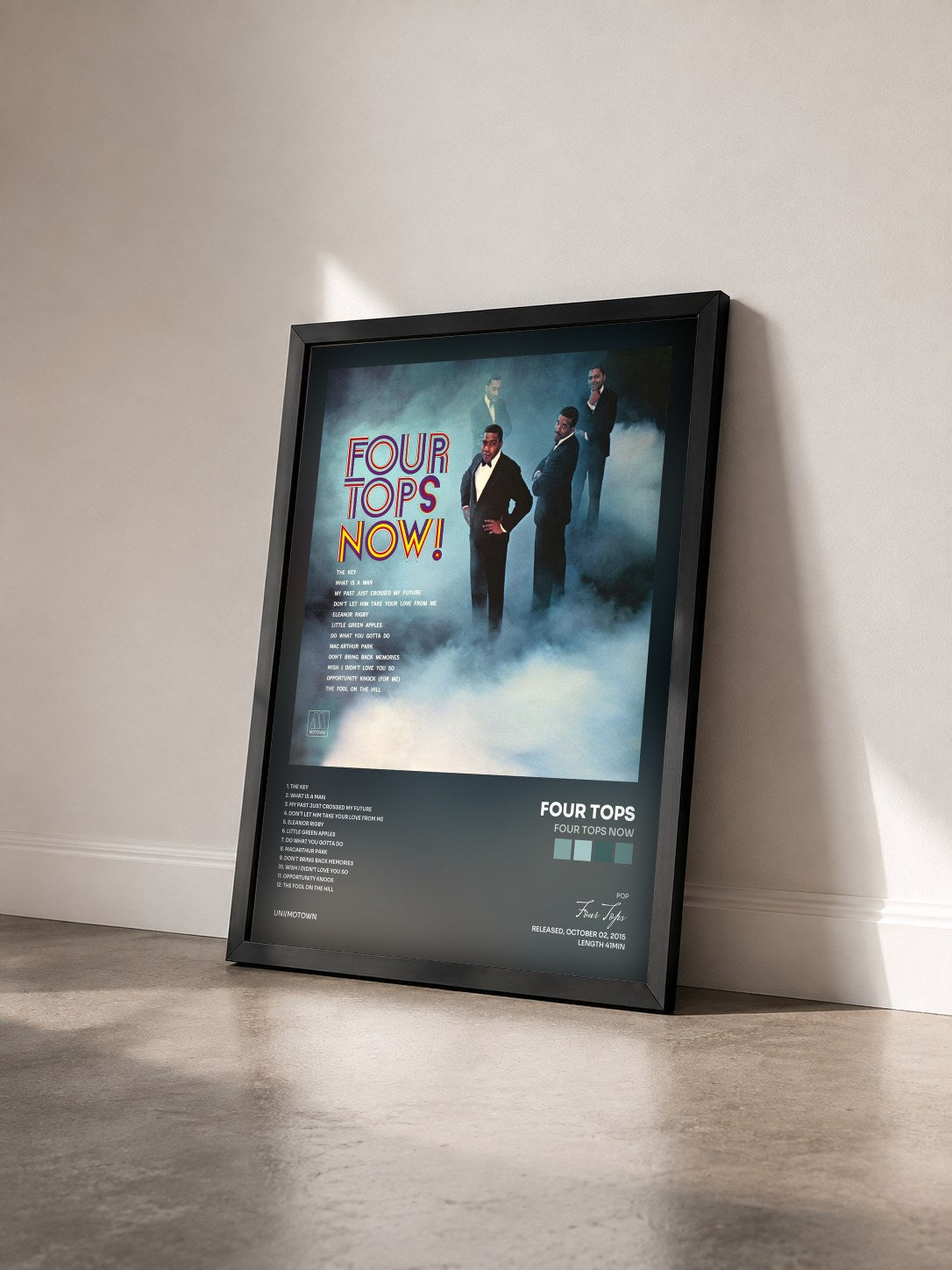 #noir Tableau de l'album Four Tops Now de Four Tops vu de trois quarts, cadre noir