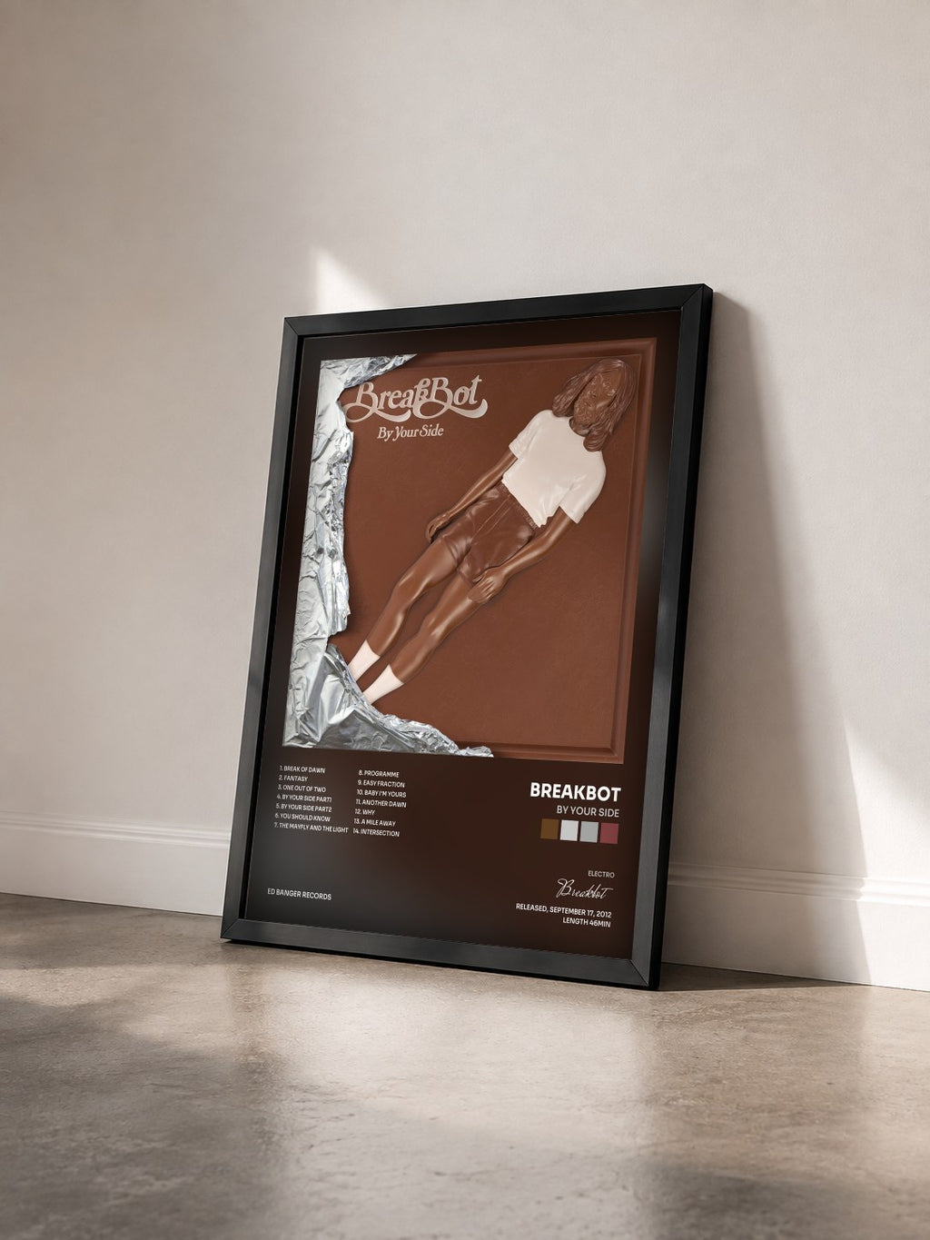 #noir Tableau de l'album By Your Side de Breakbot vu de trois quarts, cadre noir