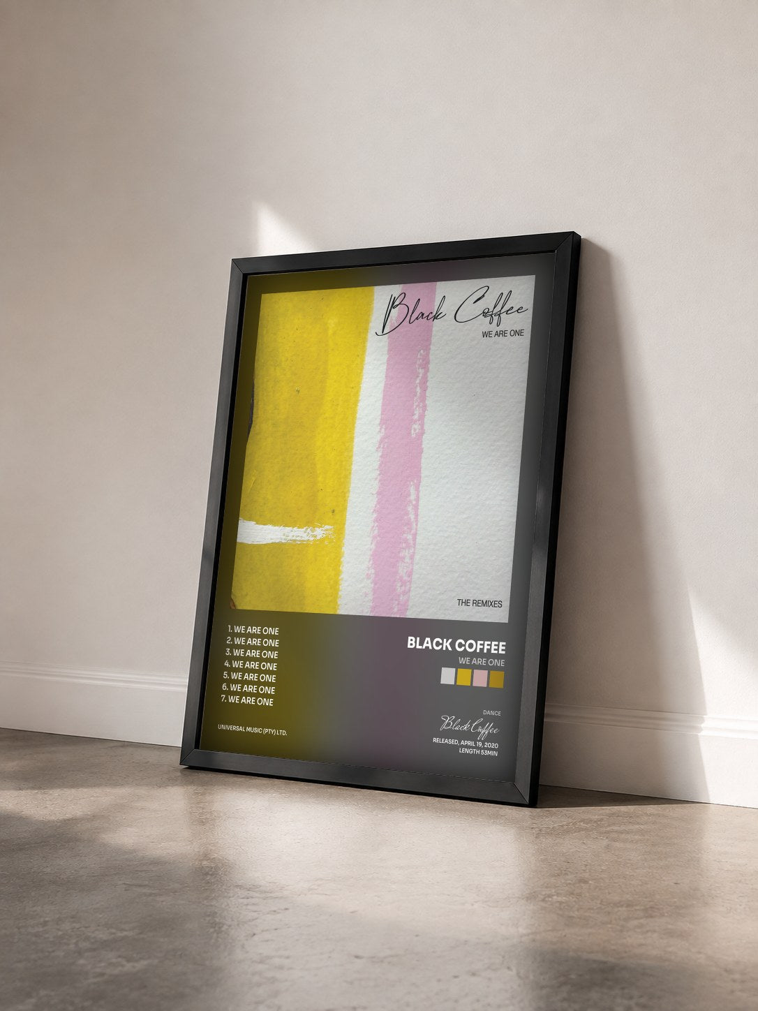 #noir Tableau de l'album We Are One de Black Coffee vu de trois quarts, cadre noir