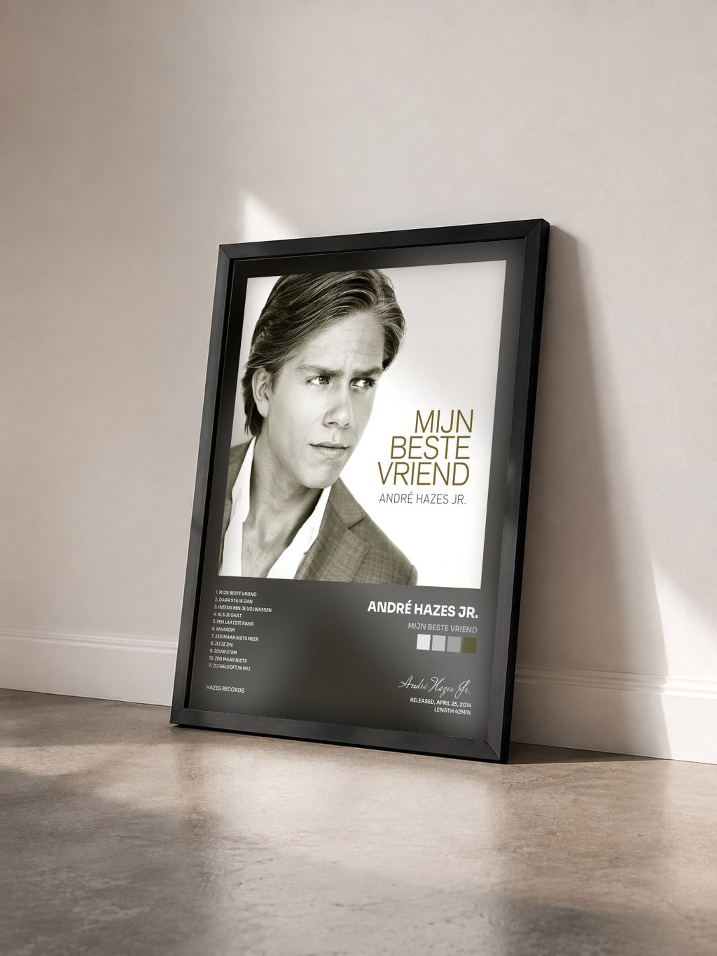 #noir Tableau de l'album Mijn Beste Vriend de André Hazes Jr. vu de trois quarts, cadre noir