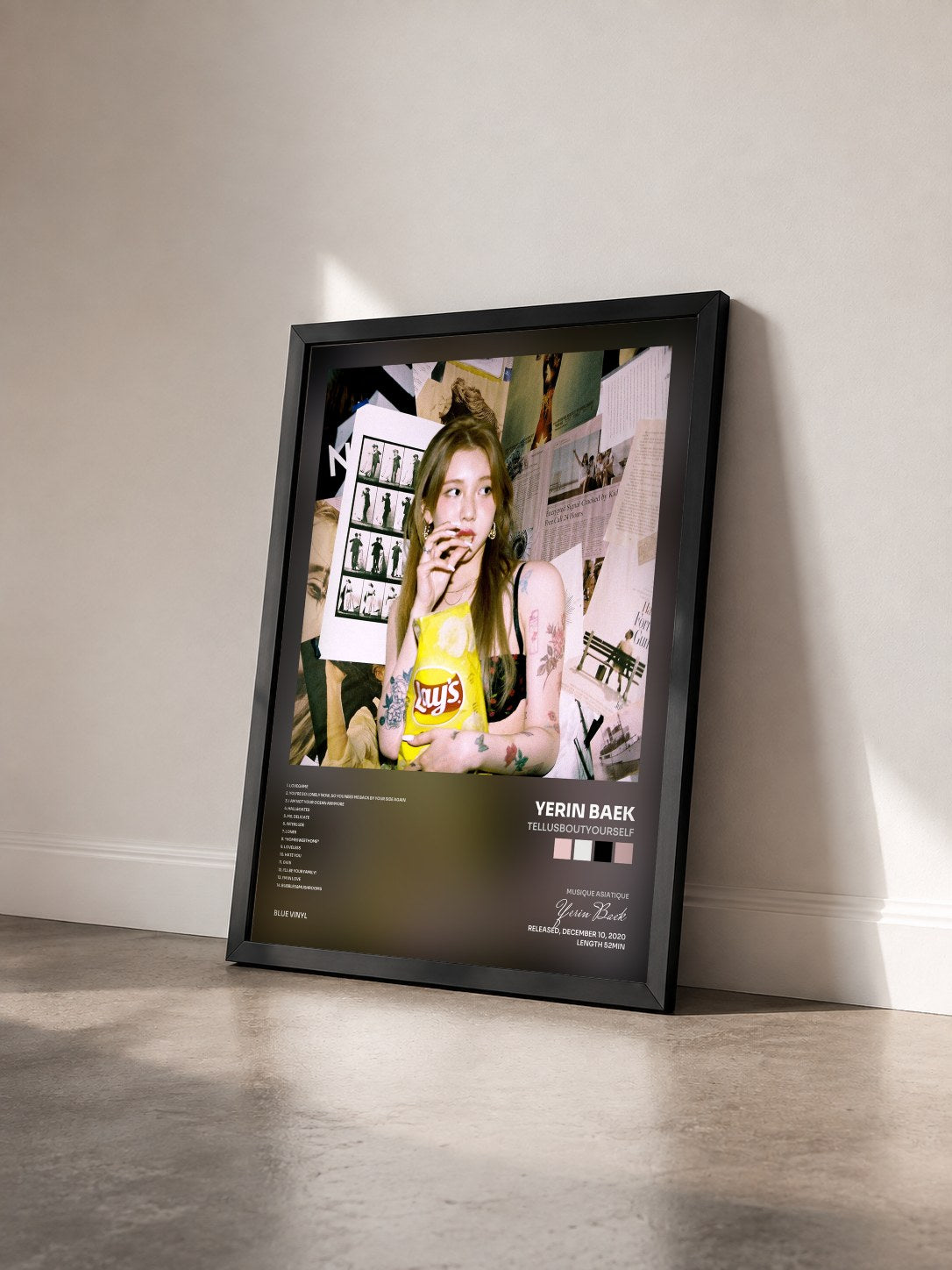 #noir Tableau de l'album tellusboutyourself de Yerin Baek vu de trois quarts, cadre noir