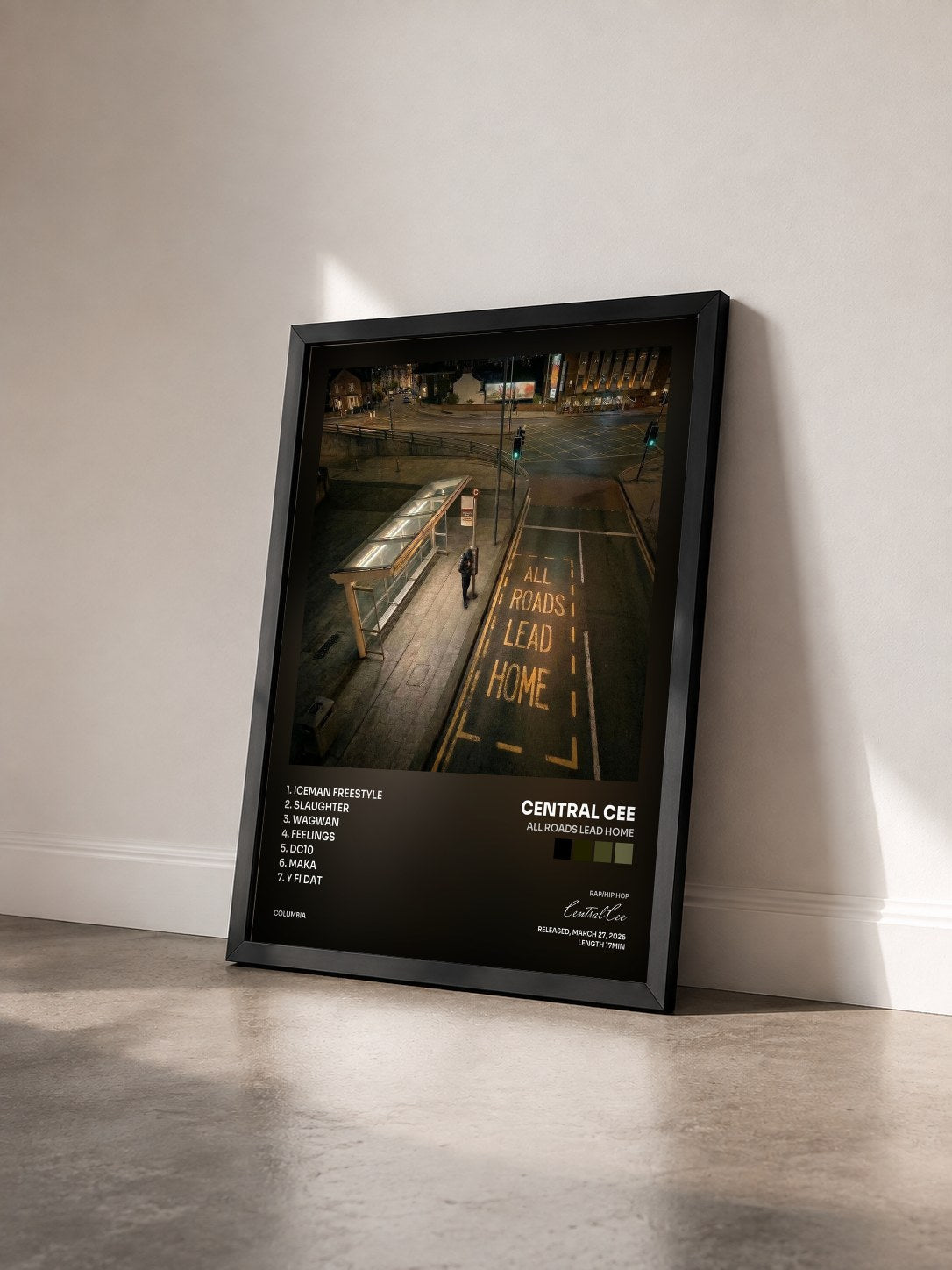 #noir Tableau de l'album ALL ROADS LEAD HOME de Central Cee vu de trois quarts, cadre noir