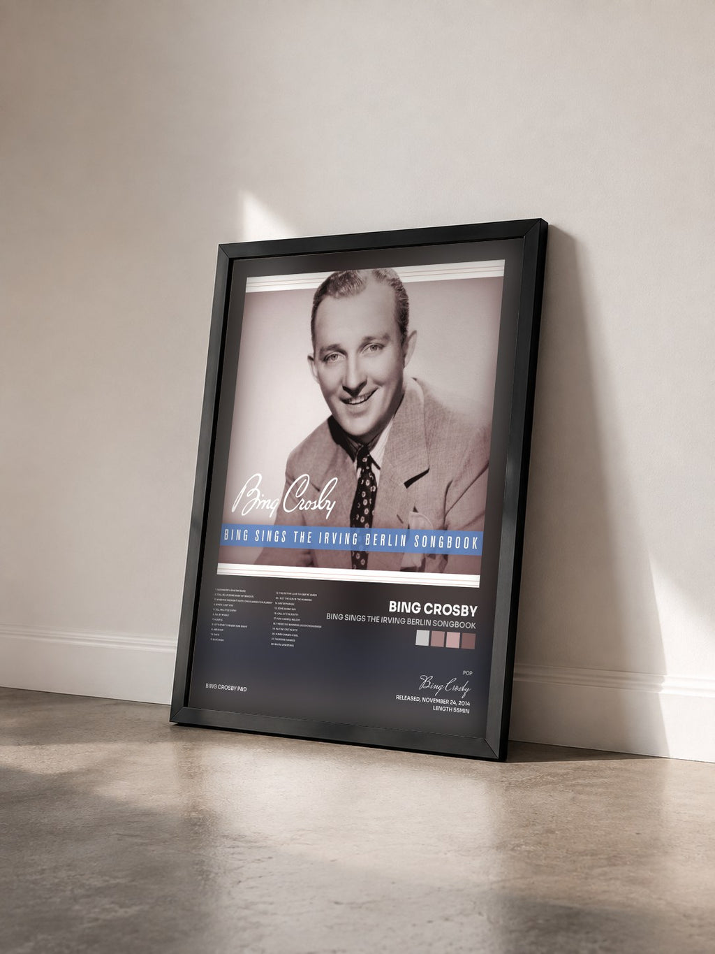 #noir Tableau de l'album Bing Sings The Irving Berlin Songbook de Bing Crosby vu de trois quarts, cadre noir