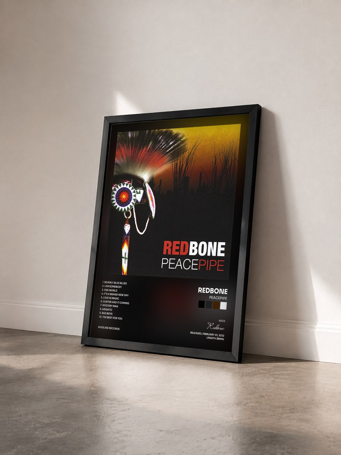 #noir Tableau de l'album Peacepipe de Redbone vu de trois quarts, cadre noir