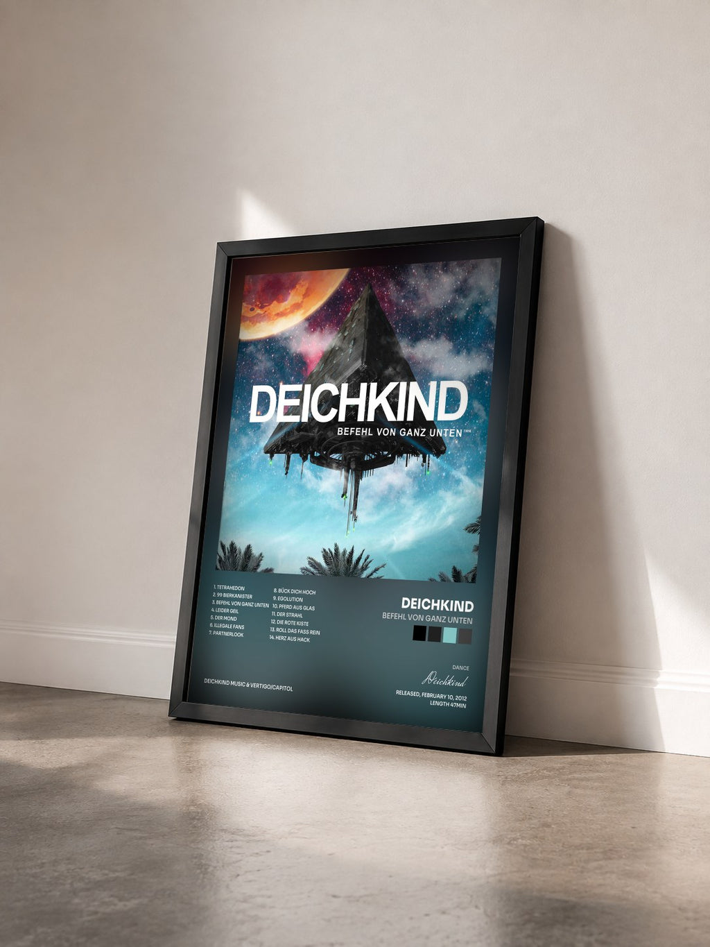 #noir Tableau de l'album Befehl von ganz unten de Deichkind vu de trois quarts, cadre noir