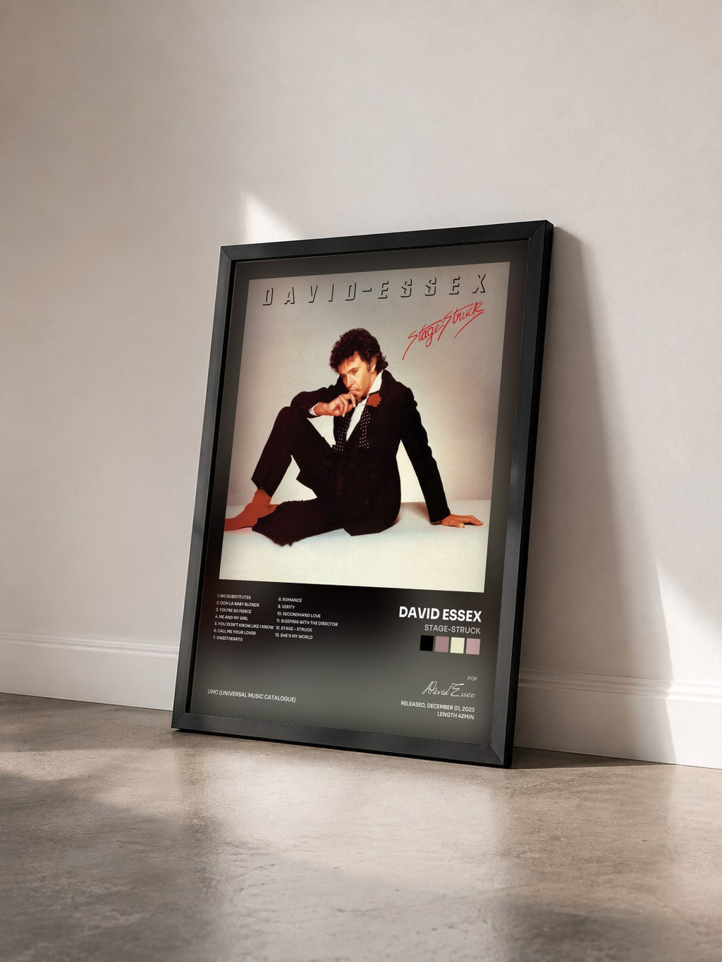 #noir Tableau de l'album Stage-Struck de David Essex vu de trois quarts, cadre noir