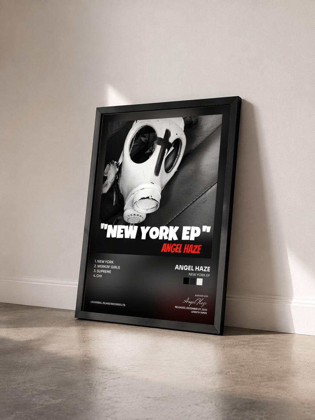 #noir Tableau de l'album New York EP de Angel Haze vu de trois quarts, cadre noir