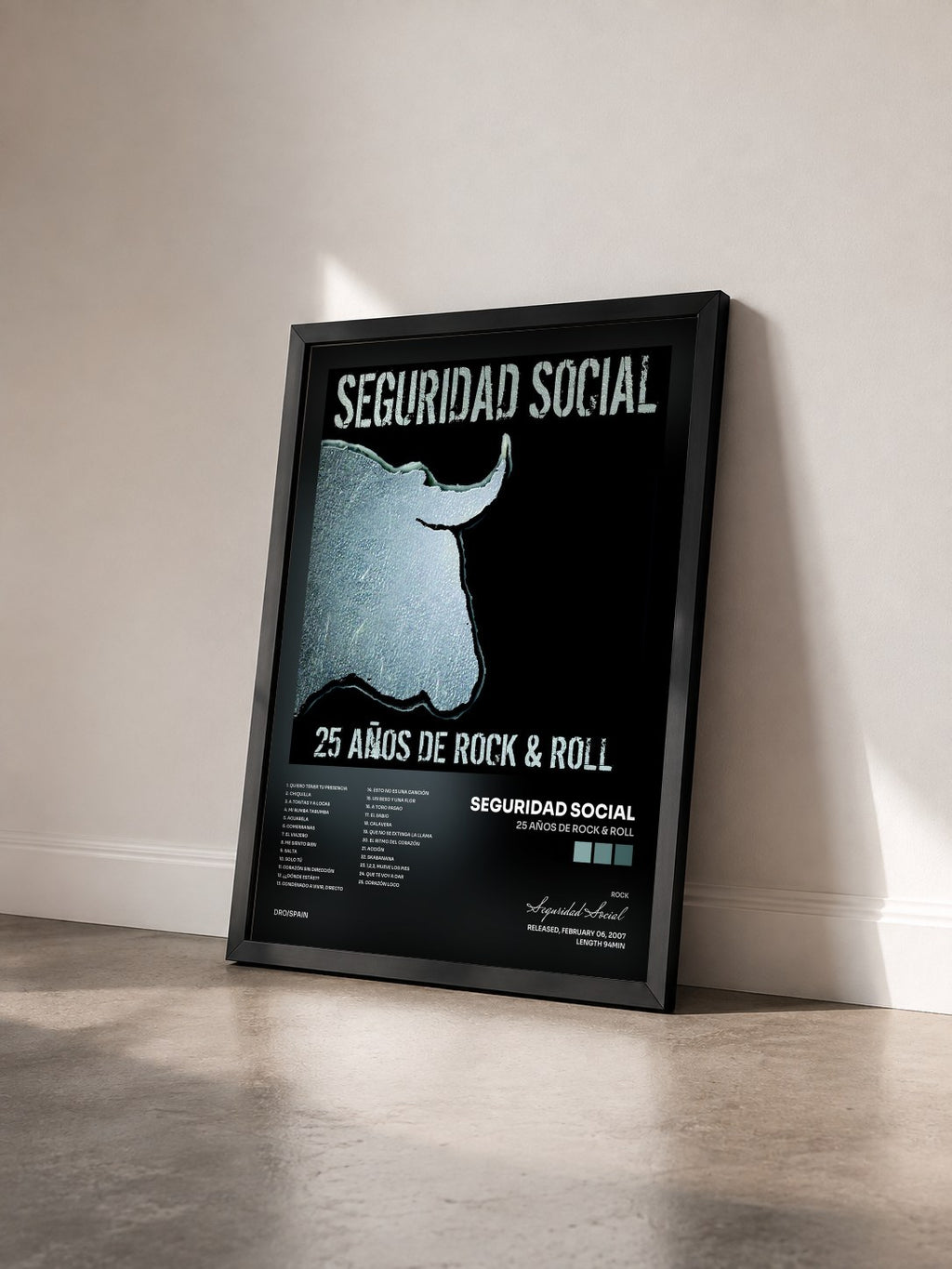 #noir Tableau de l'album 25 años de Rock & Roll de Seguridad Social vu de trois quarts, cadre noir
