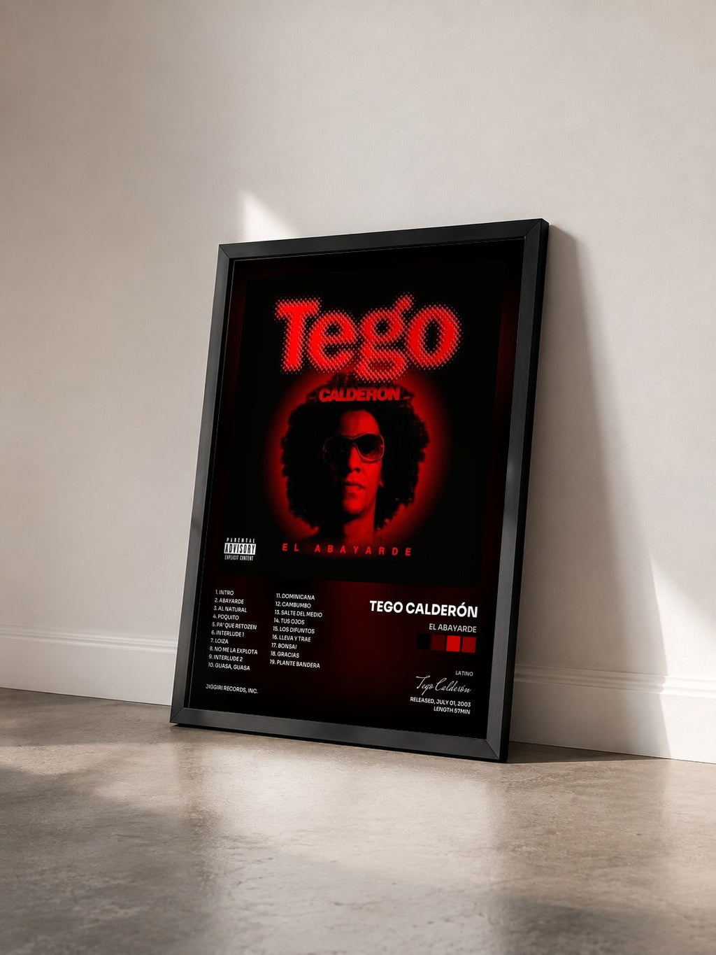 #noir Tableau de l'album El Abayarde de Tego Calderón vu de trois quarts, cadre noir