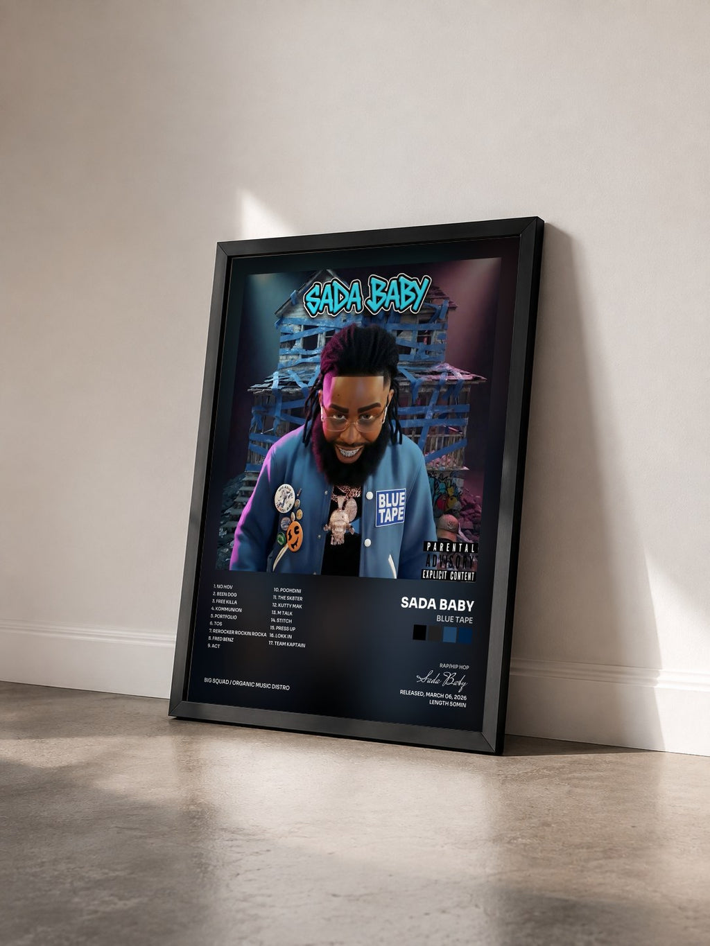 #noir Tableau de l'album BLUE TAPE de Sada Baby vu de trois quarts, cadre noir