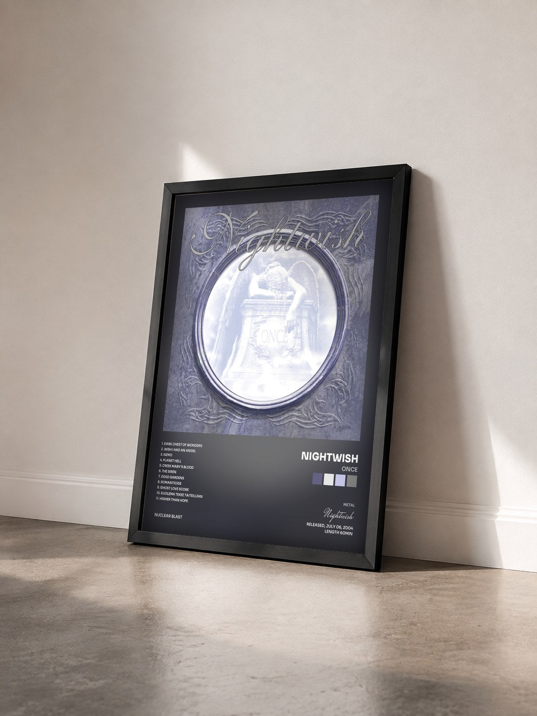 #noir Tableau de l'album Once de Nightwish vu de trois quarts, cadre noir