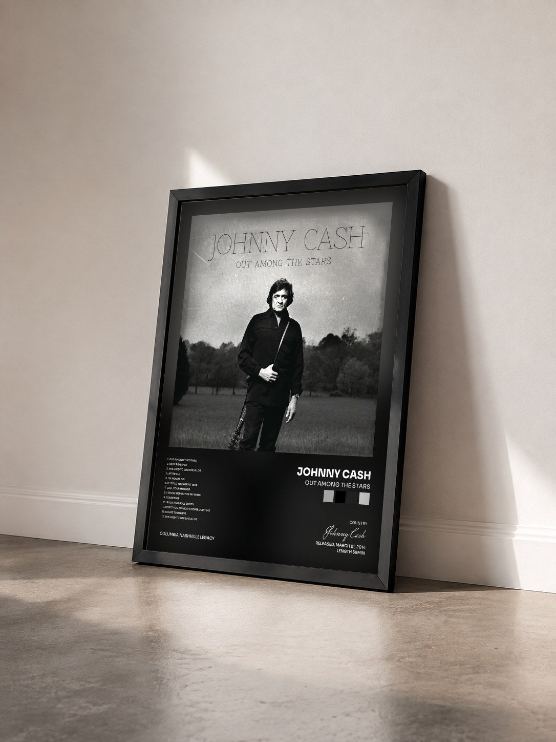 #noir Tableau de l'album Out Among The Stars de Johnny Cash vu de trois quarts, cadre noir