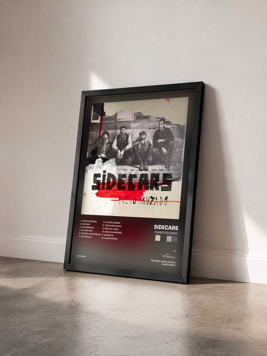 #noir Tableau de l'album Fuego cruzado de Sidecars vu de trois quarts, cadre noir