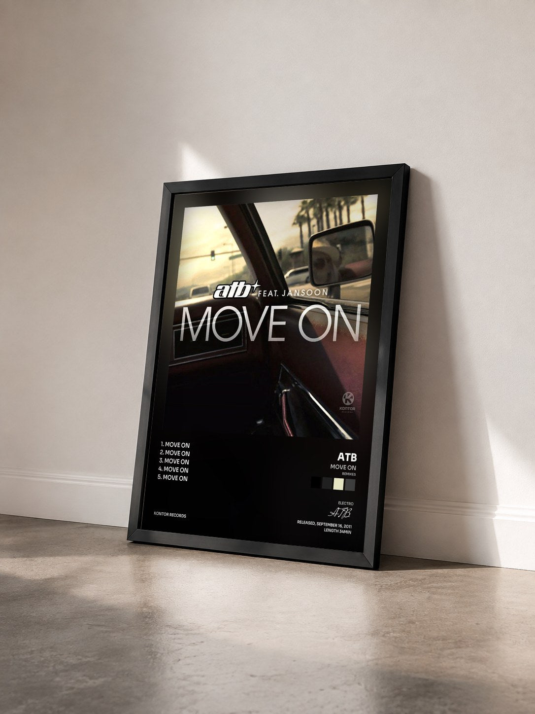 #noir Tableau de l'album Move On (Remixes) de ATB vu de trois quarts, cadre noir