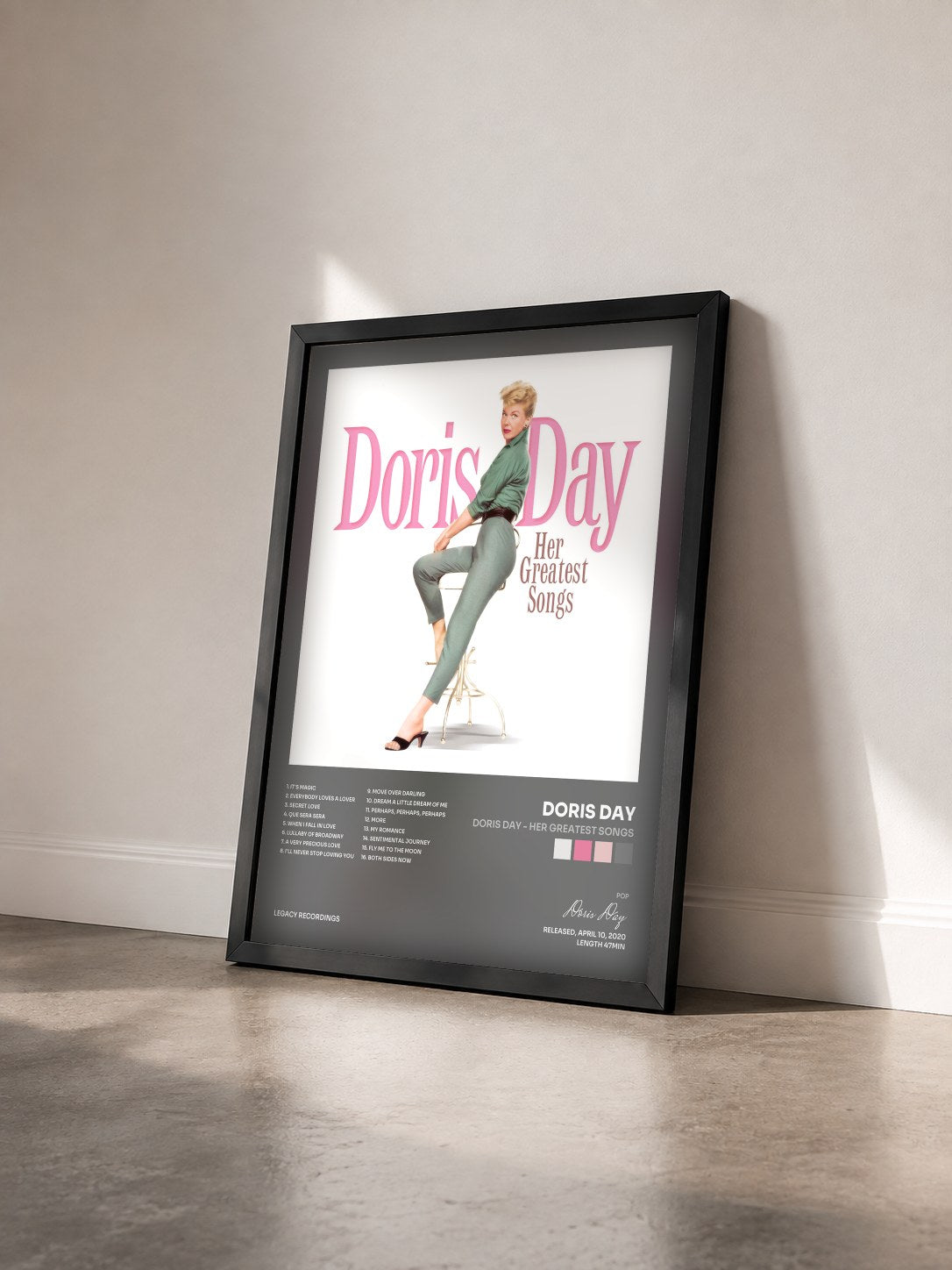 #noir Tableau de l'album Doris Day - Her Greatest Songs de Doris Day vu de trois quarts, cadre noir