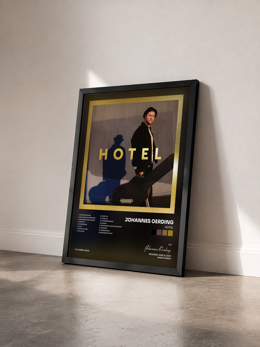 #noir Tableau de l'album Hotel de Johannes Oerding vu de trois quarts, cadre noir