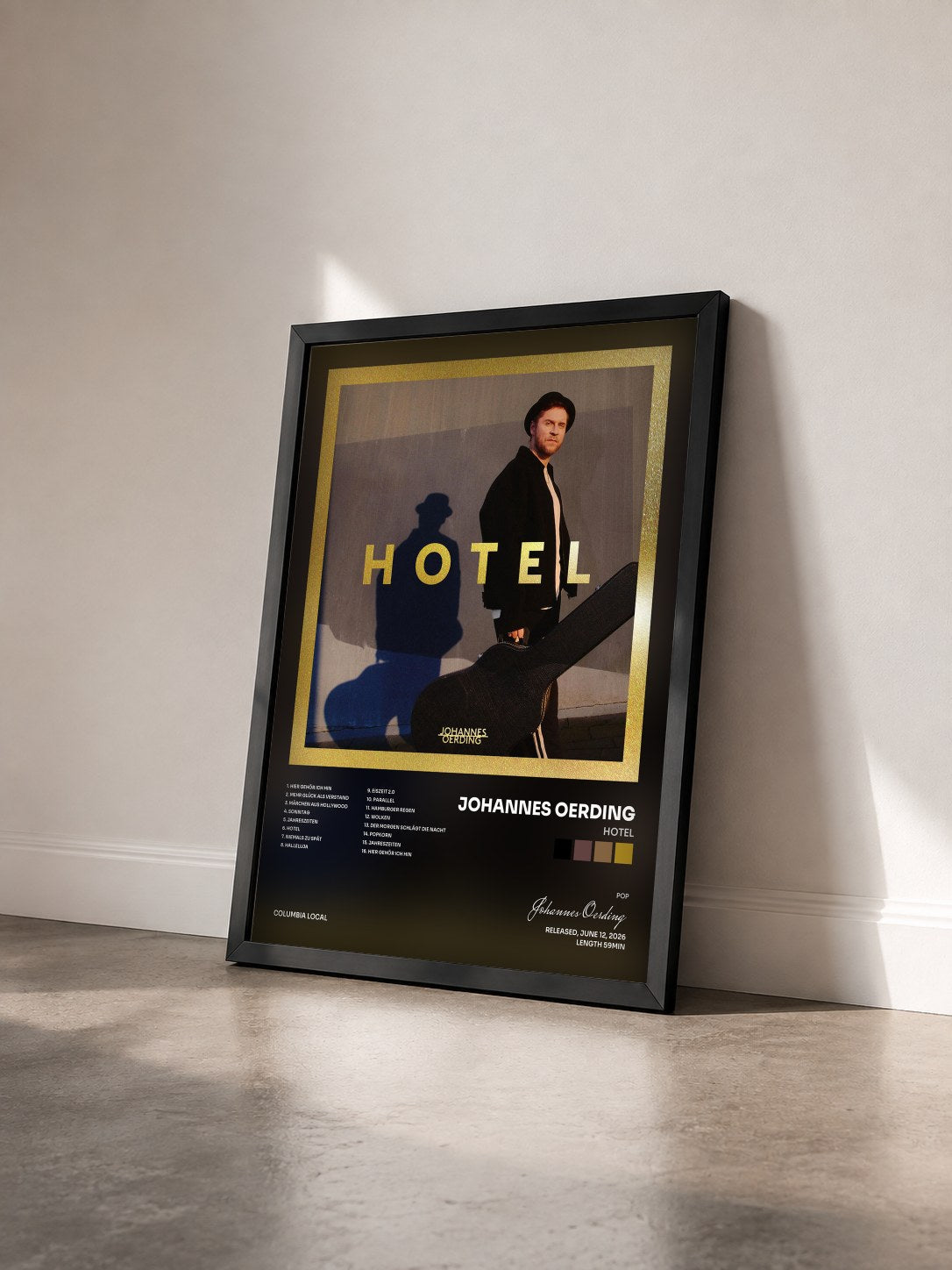 #noir Tableau de l'album Hotel de Johannes Oerding vu de trois quarts, cadre noir
