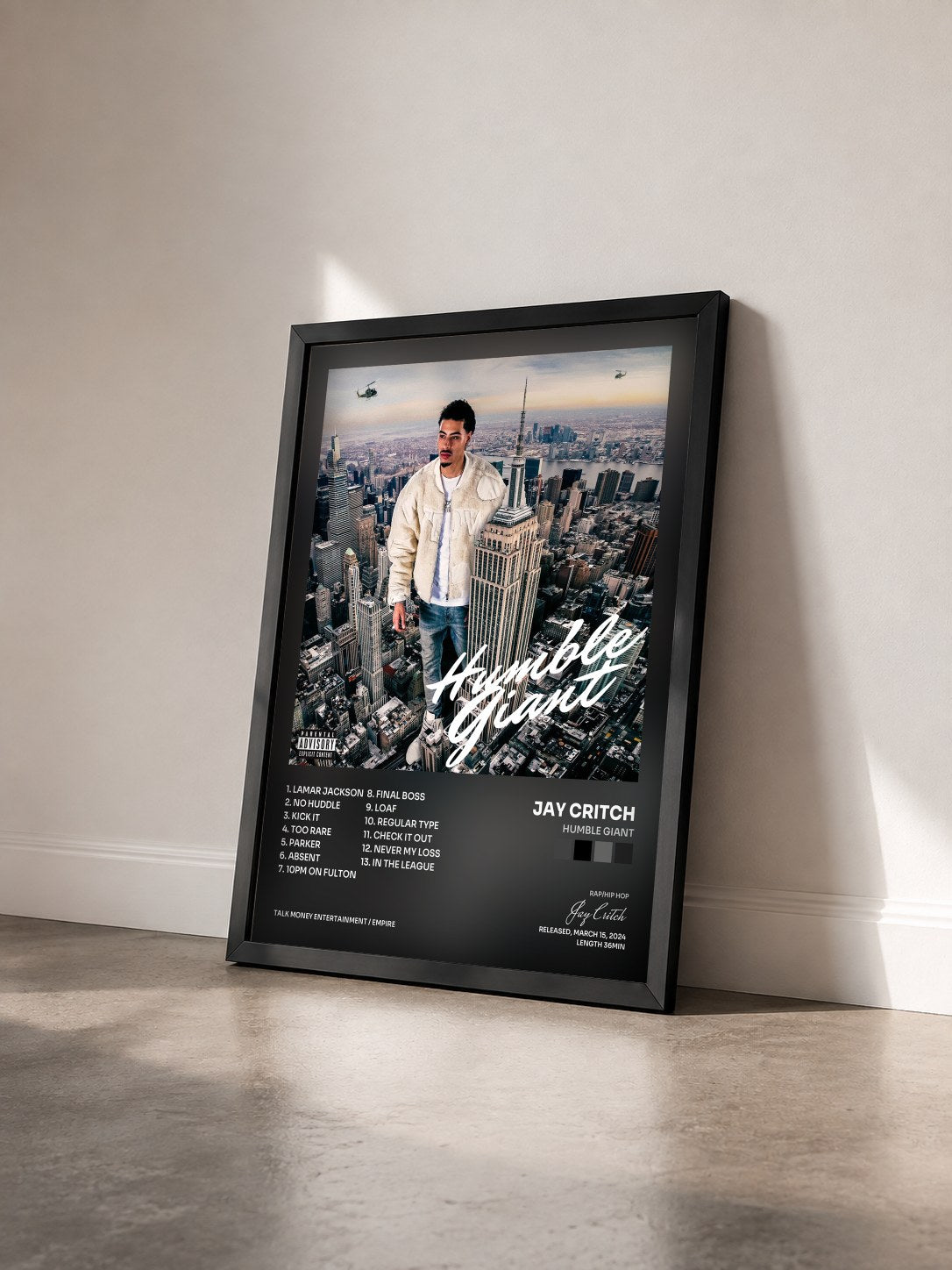 #noir Tableau de l'album Humble Giant de Jay Critch vu de trois quarts, cadre noir