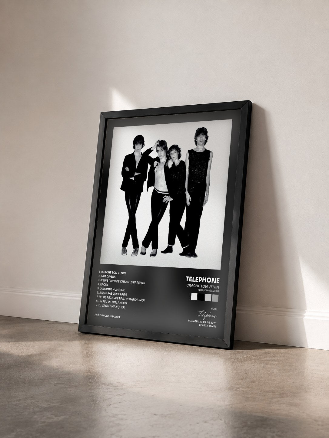 #noir Tableau de l'album Crache ton venin (Remasterisé en 2015) de Telephone vu de trois quarts, cadre noir