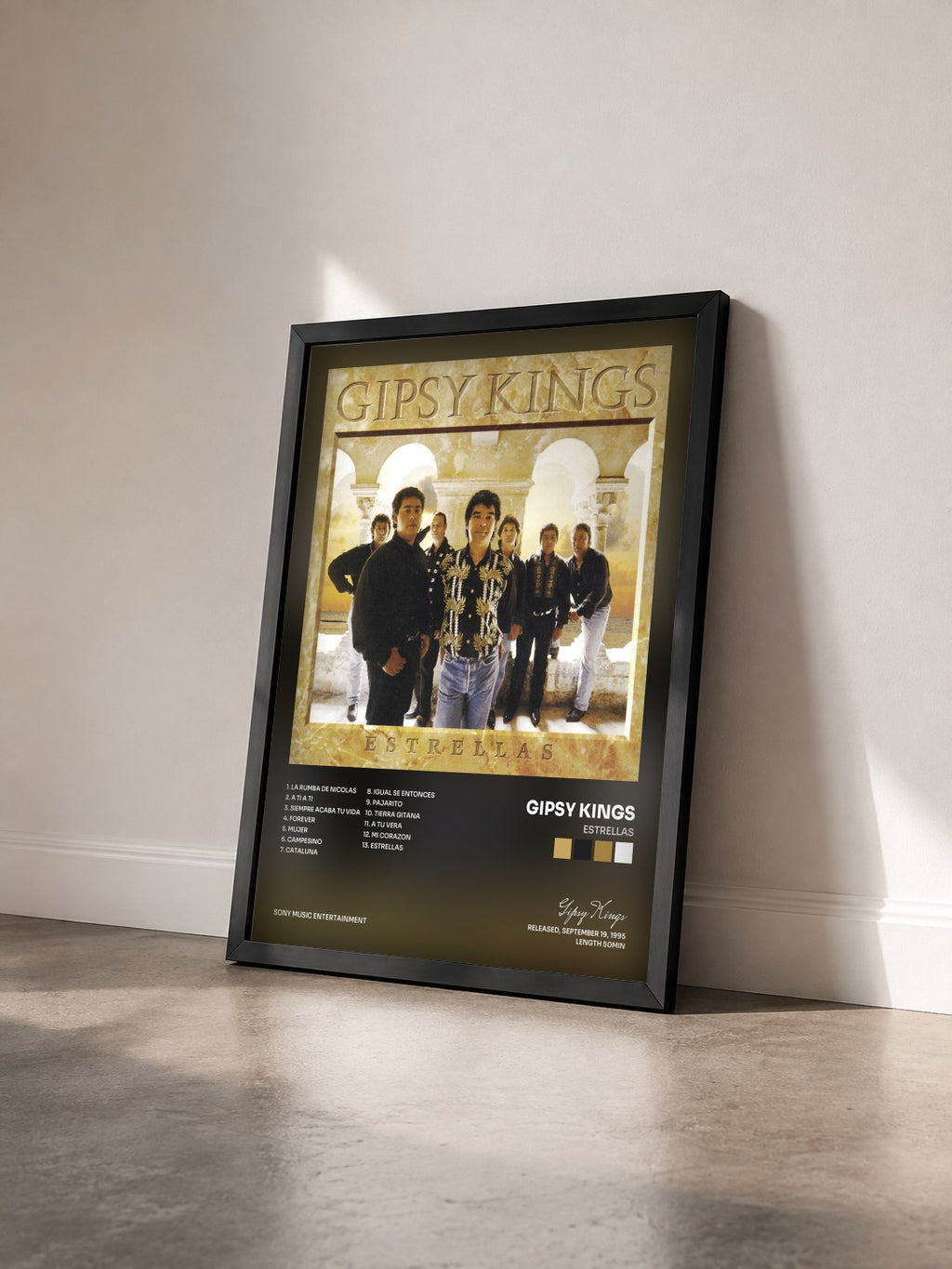 #noir Tableau de l'album Estrellas de Gipsy Kings vu de trois quarts, cadre noir