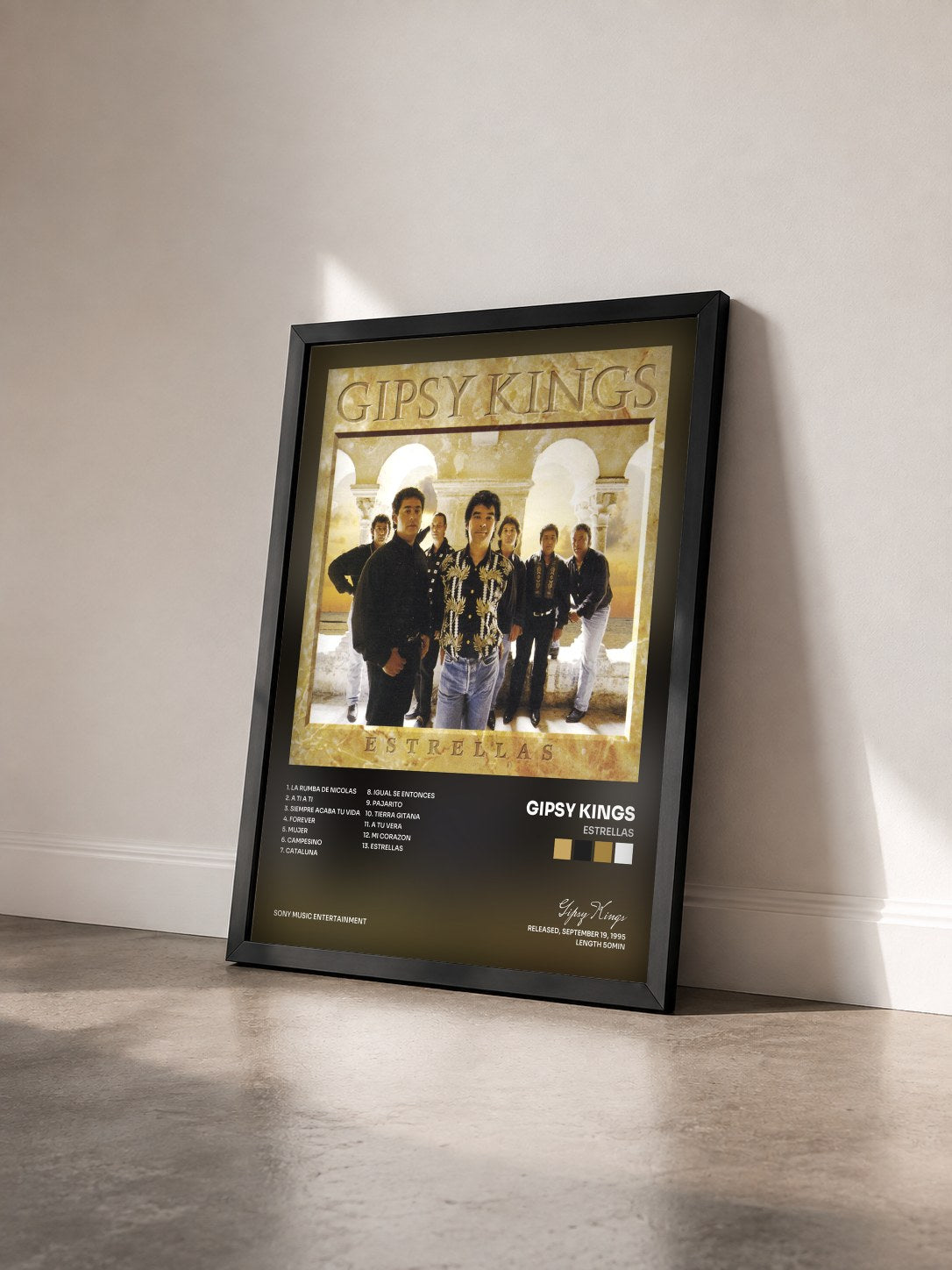 #noir Tableau de l'album Estrellas de Gipsy Kings vu de trois quarts, cadre noir