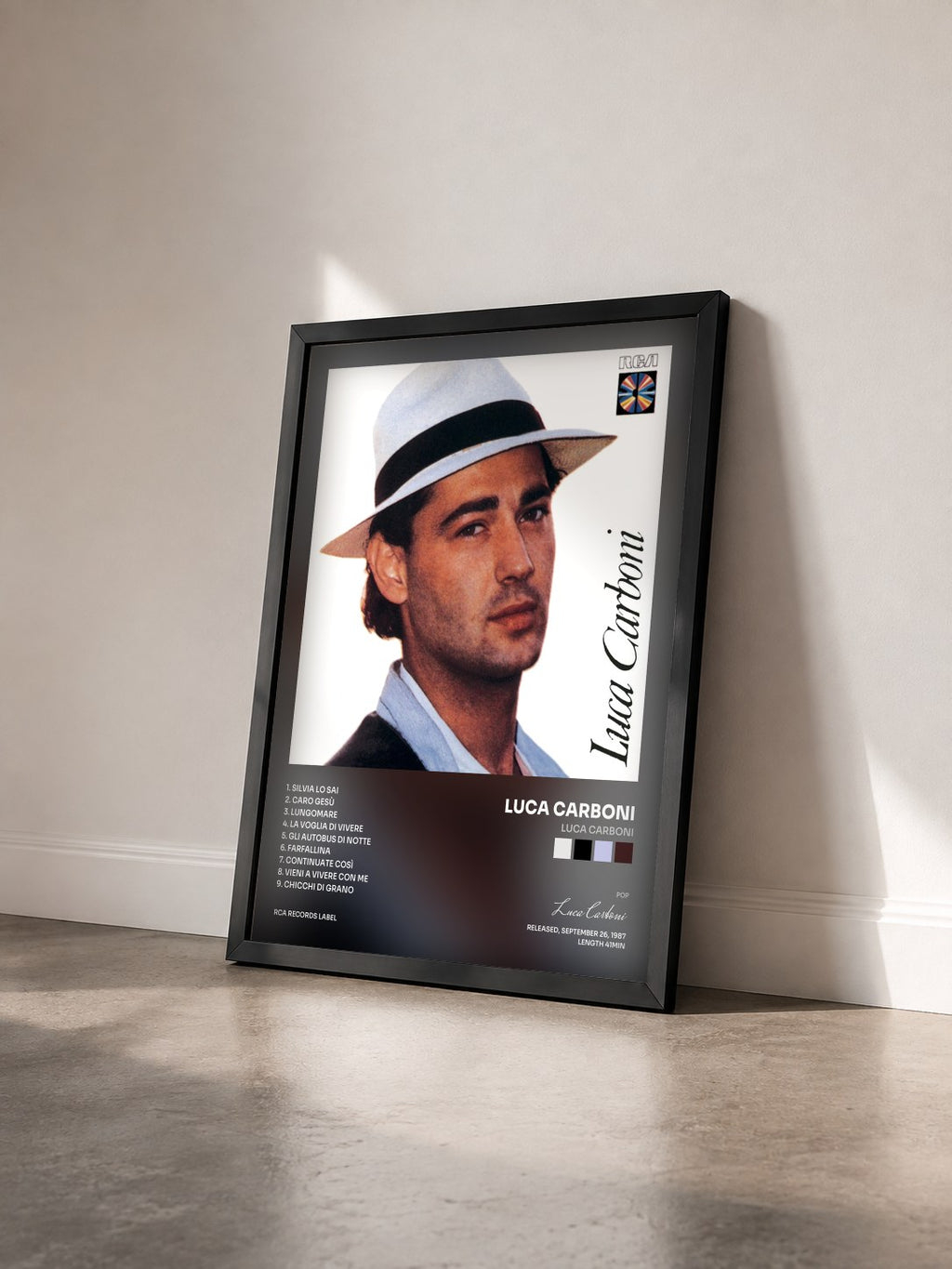#noir Tableau de l'album Luca Carboni de Luca Carboni vu de trois quarts, cadre noir
