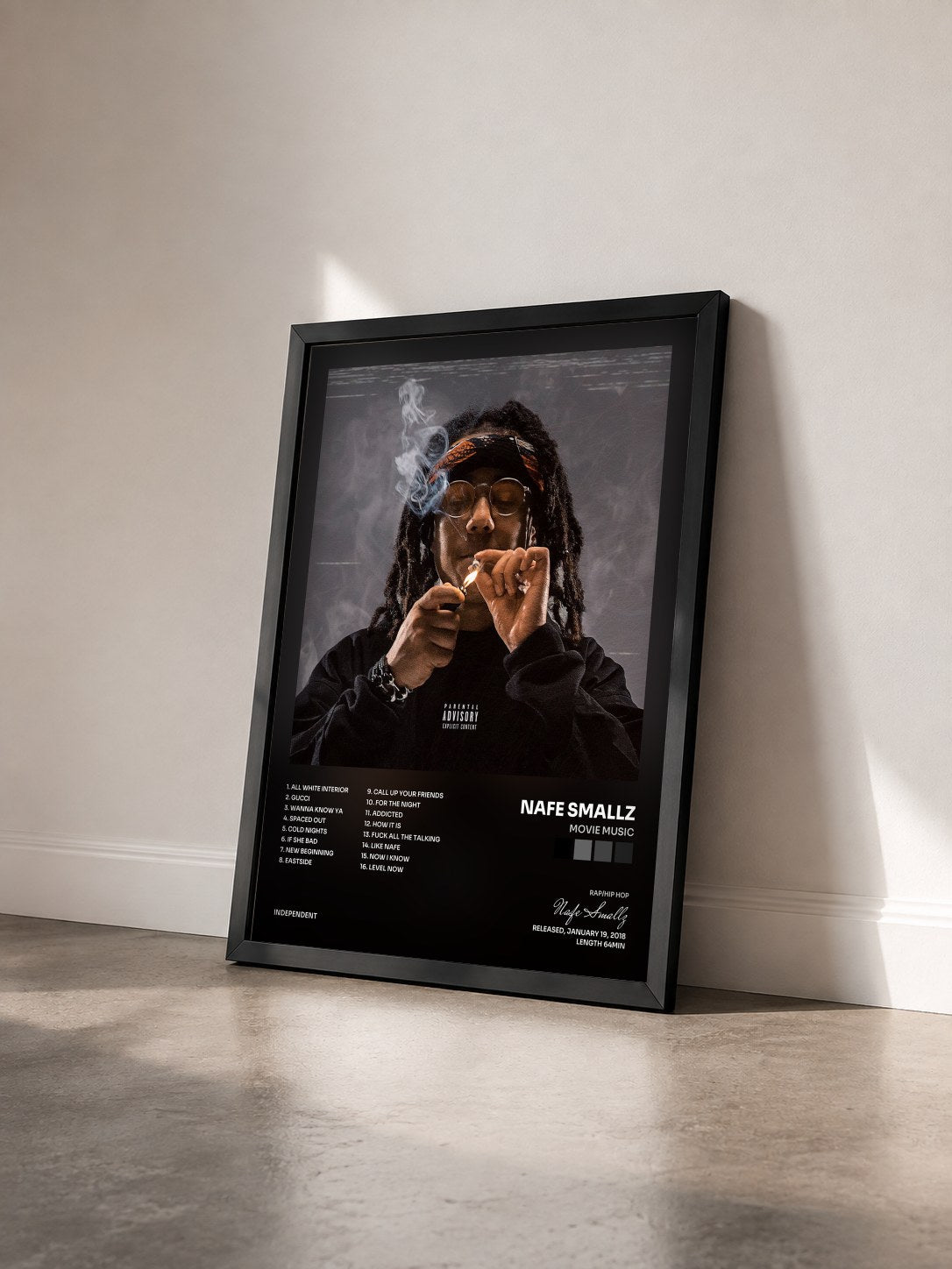 #noir Tableau de l'album Movie Music de Nafe Smallz vu de trois quarts, cadre noir