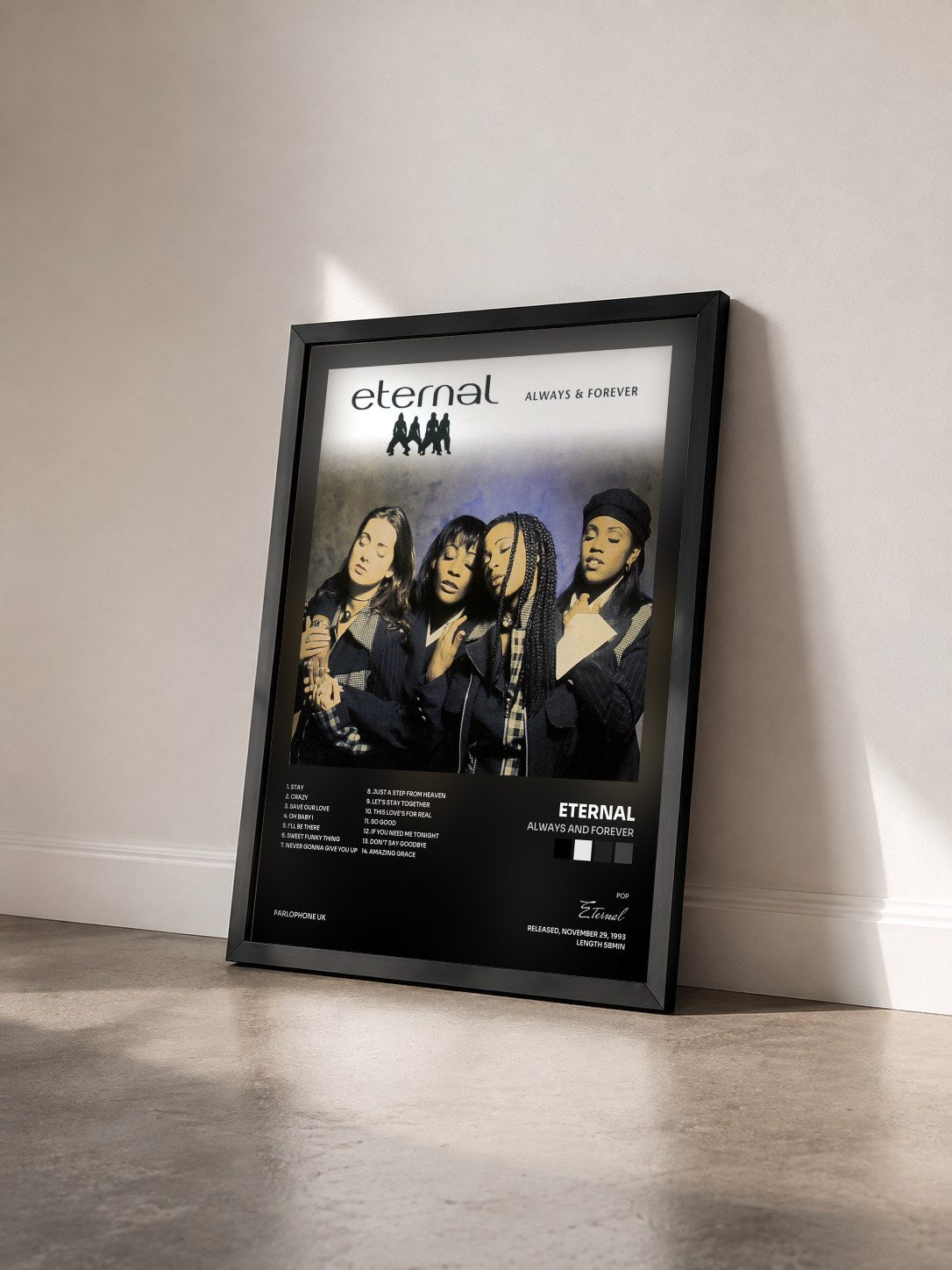 #noir Tableau de l'album Always And Forever de Eternal vu de trois quarts, cadre noir