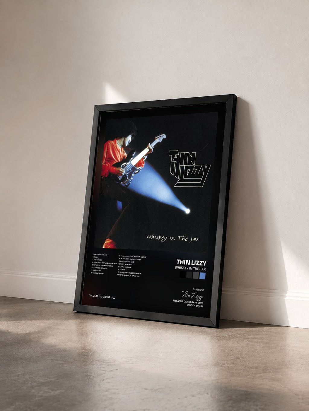 #noir Tableau de l'album Whiskey In The Jar de Thin Lizzy vu de trois quarts, cadre noir