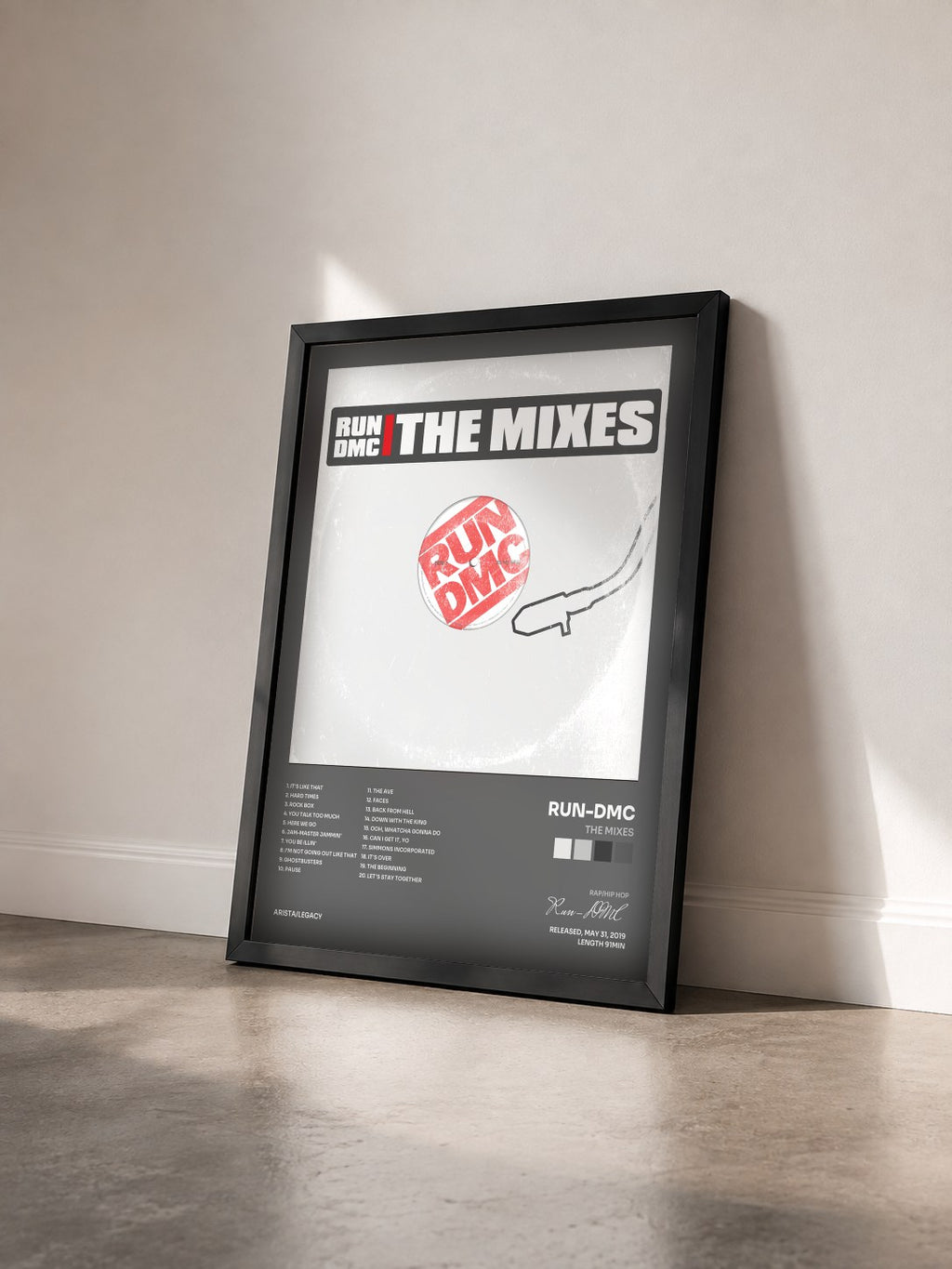 #noir Tableau de l'album The Mixes de Run-DMC vu de trois quarts, cadre noir