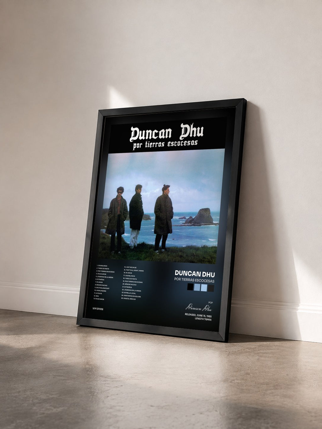 #noir Tableau de l'album Por tierras escocesas de Duncan Dhu vu de trois quarts, cadre noir