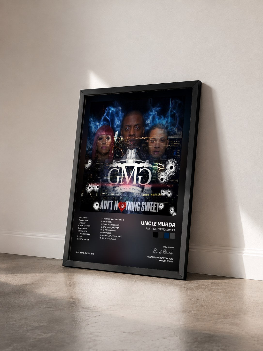 #noir Tableau de l'album Ain't Nothing Sweet de Uncle Murda vu de trois quarts, cadre noir