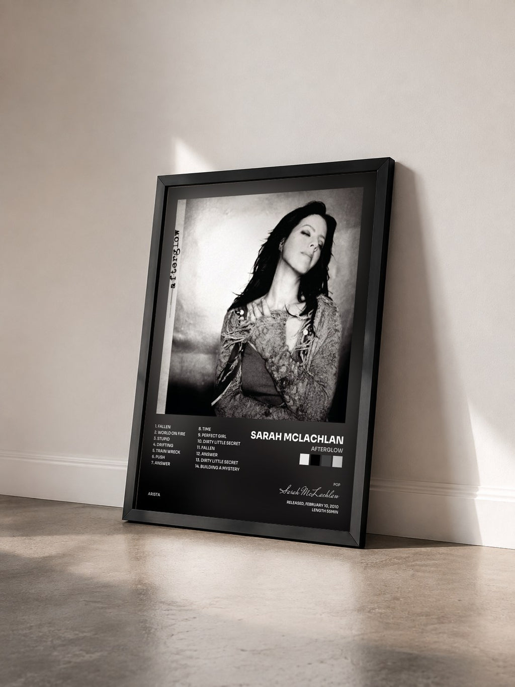 #noir Tableau de l'album Afterglow de Sarah McLachlan vu de trois quarts, cadre noir