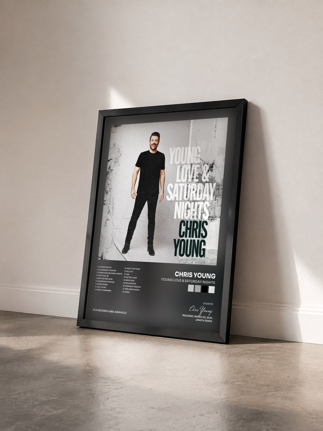 #noir Tableau de l'album Young Love & Saturday Nights de Chris Young vu de trois quarts, cadre noir