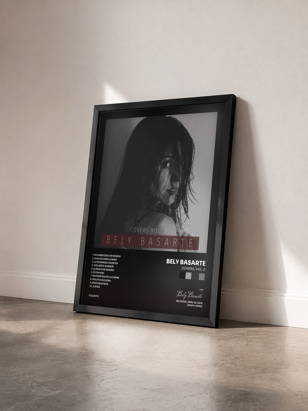 #noir Tableau de l'album Covers, Vol. 2 de Bely Basarte vu de trois quarts, cadre noir