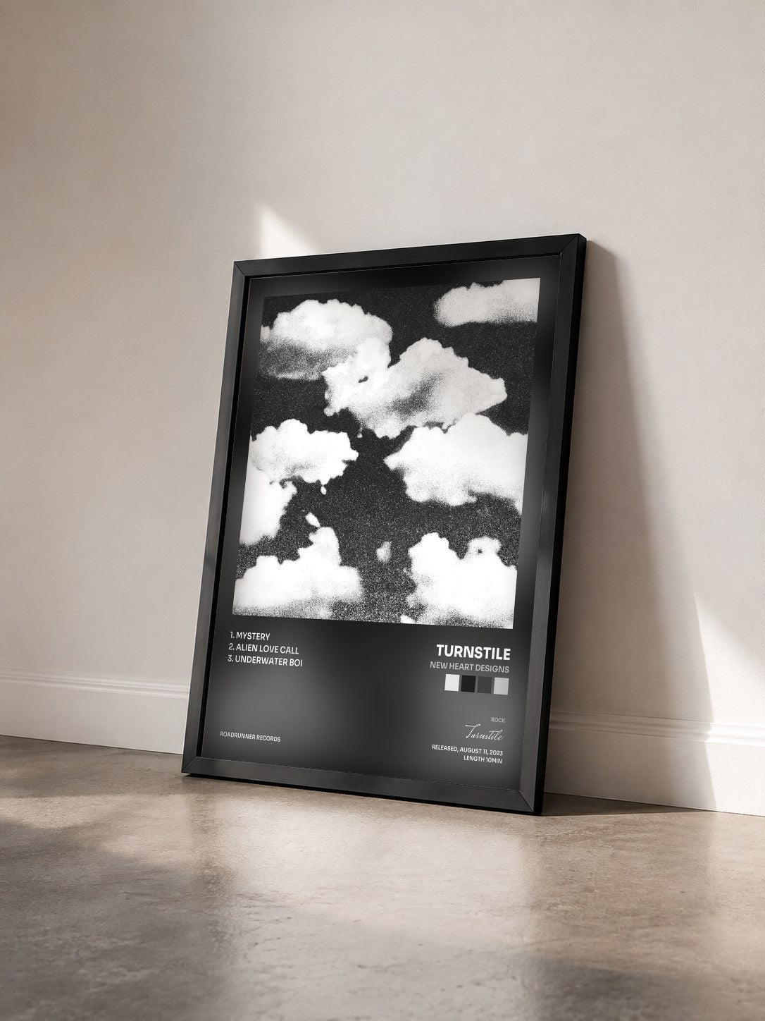 #noir Tableau de l'album New Heart Designs de Turnstile vu de trois quarts, cadre noir