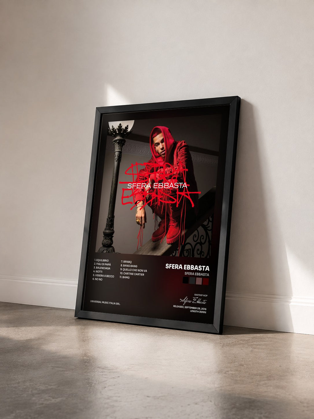 #noir Tableau de l'album Sfera Ebbasta de Sfera Ebbasta vu de trois quarts, cadre noir