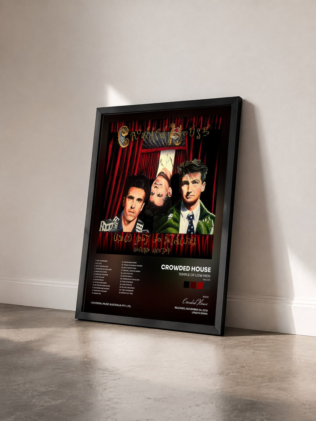 #noir Tableau de l'album Temple Of Low Men (Deluxe) de Crowded House vu de trois quarts, cadre noir