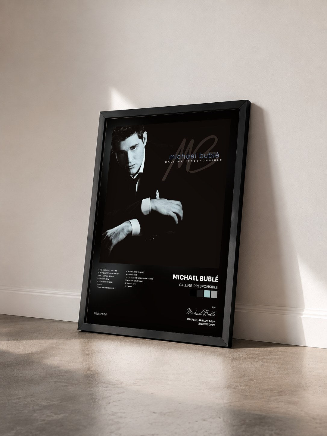 #noir Tableau de l'album Call Me Irresponsible de Michael Bublé vu de trois quarts, cadre noir