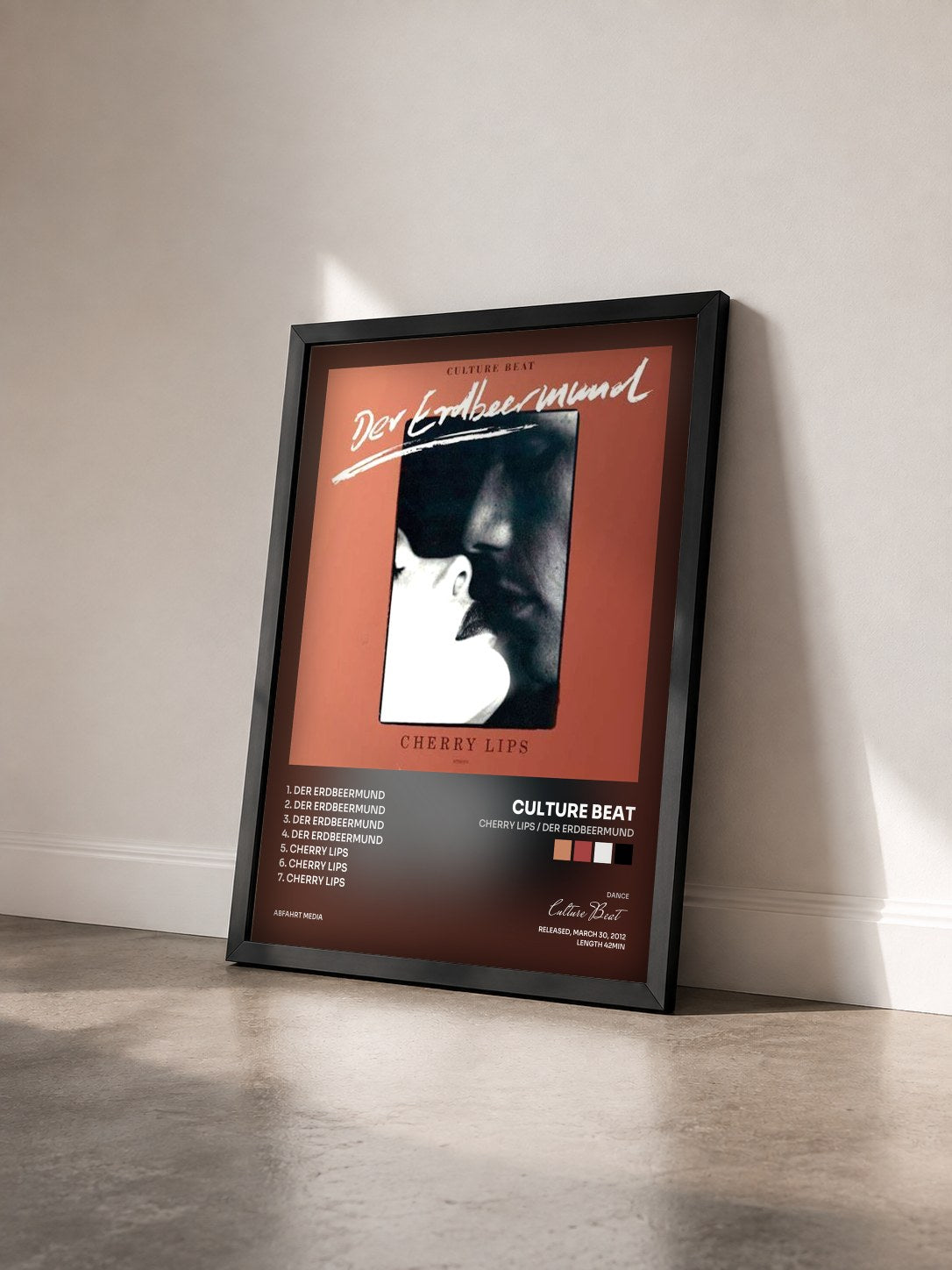 #noir Tableau de l'album Cherry Lips / Der Erdbeermund de Culture Beat vu de trois quarts, cadre noir